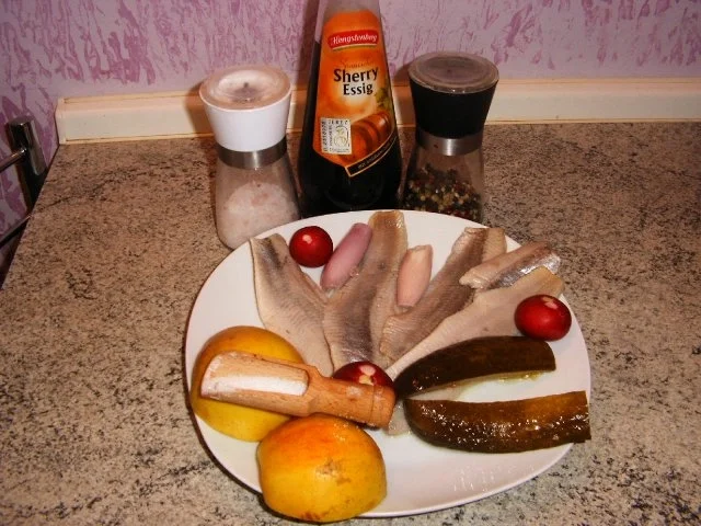 Rezept: Matjes-Tatar Bild Nr. 2 Matjes-Tatar - Rezept - Bild Nr. 2