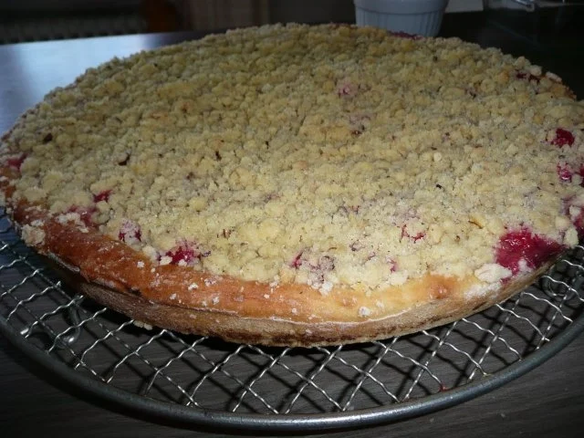 Rezept: Kirschkuchen auf Hefeteig mit Crumble ! Bild Nr. 7 Kirschkuchen auf Hefeteig mit Crumble ! - Rezept - Bild Nr. 7