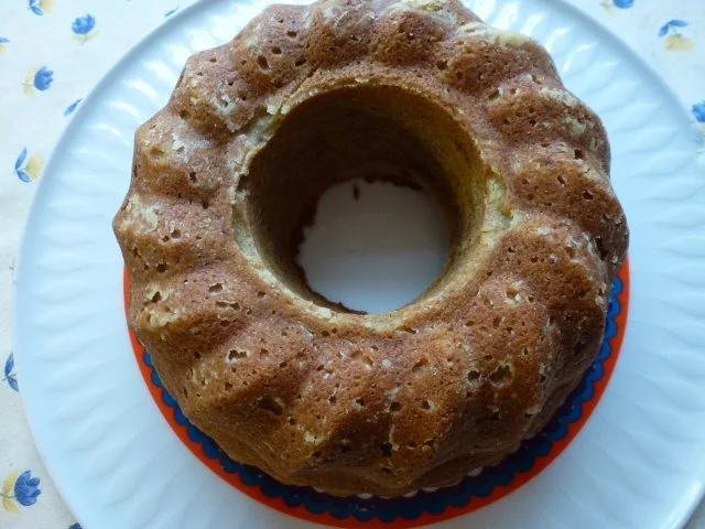 Möhrengugelhupf mit Nüssen und Mandeln - Rezept - Bild Nr. 14