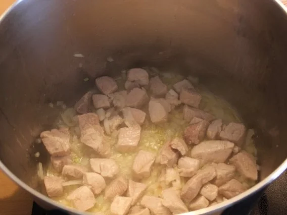 Rezept: Werner's Gulasch nach ungarischer Art Bild Nr. 2 Werner's Gulasch nach ungarischer Art - Rezept - Bild Nr. 2