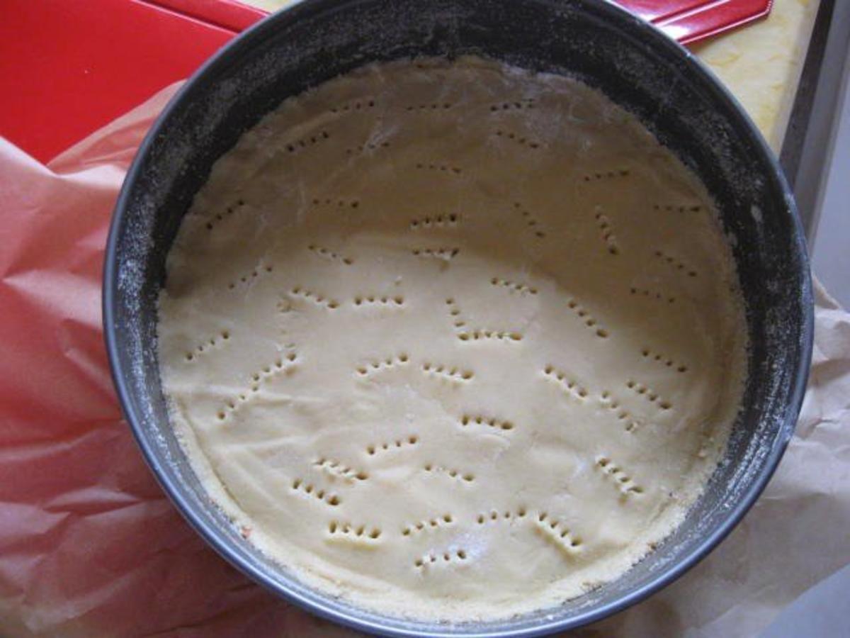 Mascarpone - Torte mit roter Grütze - Rezept - Bild Nr. 7