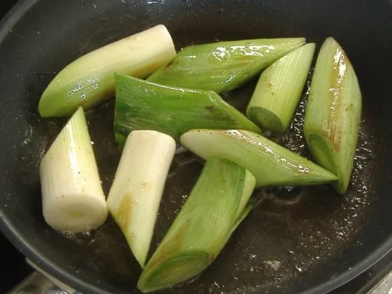 Kalbsbäckchen mit Portweinjus und Lauch - Rezept - Bild Nr. 5