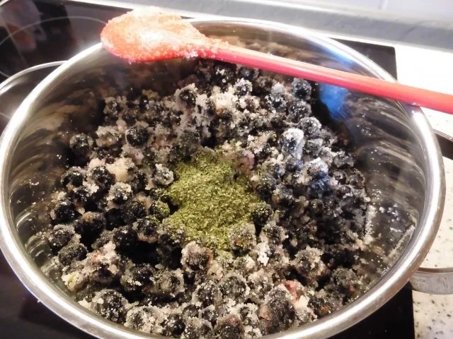 Rezept: Marmelade in schwarz Bild Nr. 2 Marmelade in schwarz - Rezept - Bild Nr. 2