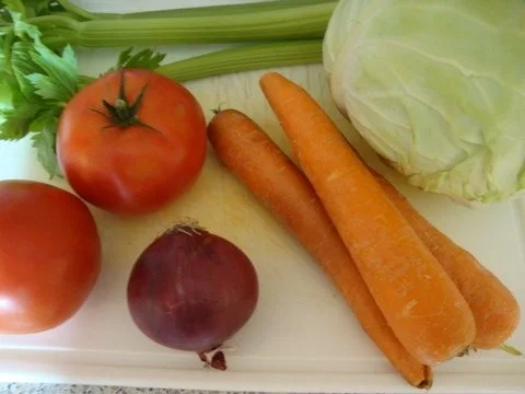 Rezept: Minestrone ....wie Sie gerne in Umbrien aufgetischt wird Bild Nr. 2 Minestrone ....wie Sie gerne in Umbrien aufgetischt wird - Rezept - Bild Nr. 2