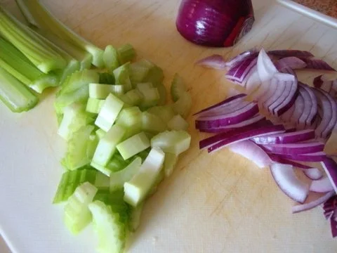 Rezept: Minestrone ....wie Sie gerne in Umbrien aufgetischt wird Bild Nr. 3 Minestrone ....wie Sie gerne in Umbrien aufgetischt wird - Rezept - Bild Nr. 3
