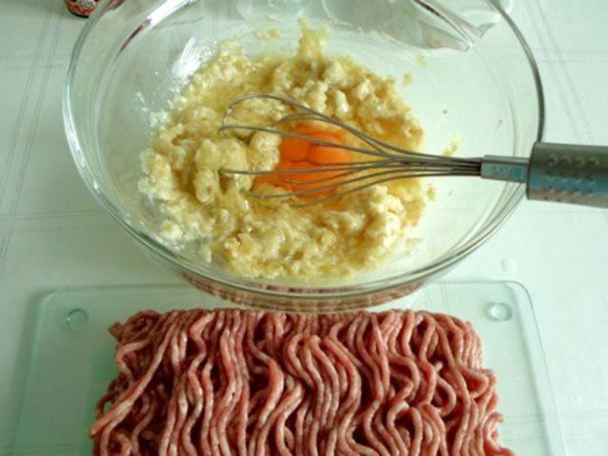 Köttbullar mit Senf-Honigsauce, Stampfkartoffeln und Preiselbeeren - Rezept - Bild Nr. 11