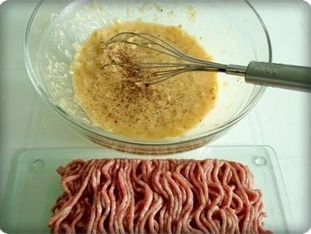 Köttbullar mit Senf-Honigsauce, Stampfkartoffeln und Preiselbeeren - Rezept - Bild Nr. 12