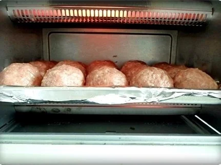 Köttbullar mit Senf-Honigsauce, Stampfkartoffeln und Preiselbeeren - Rezept - Bild Nr. 16