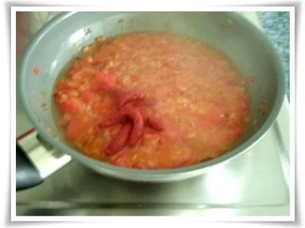 Würzige  Tomatensauce, Bandnudeln mit Köttbullar serviert - Rezept - Bild Nr. 8