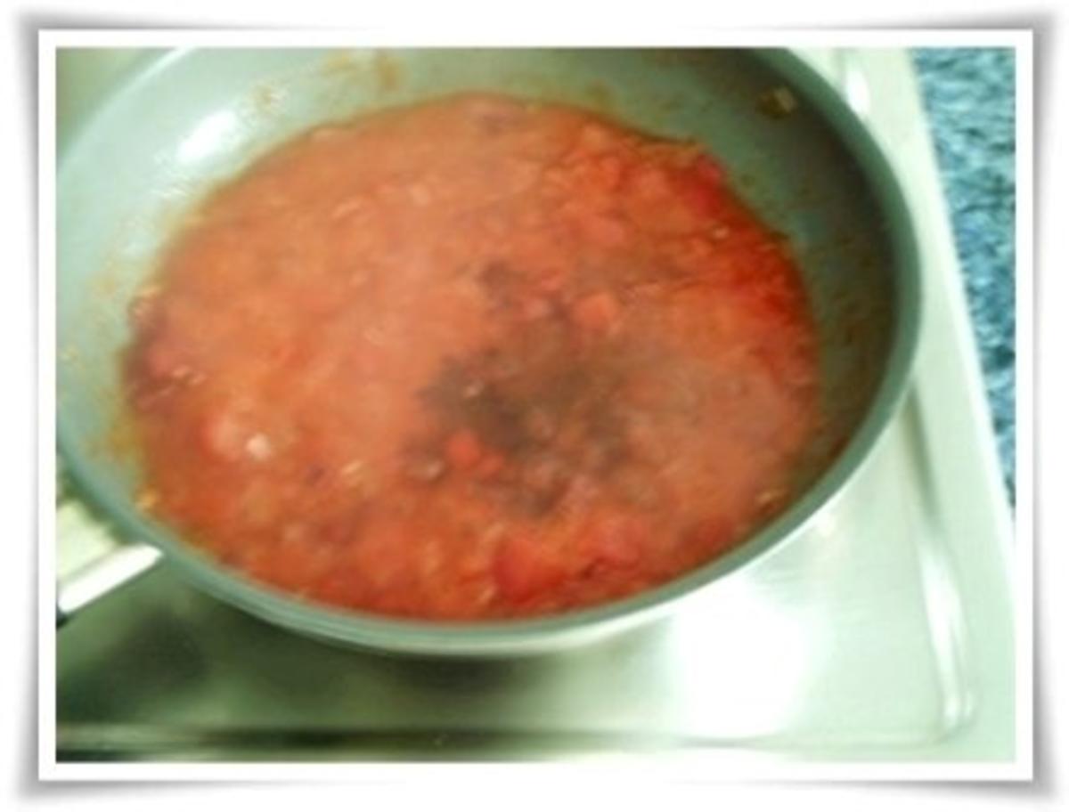 Würzige  Tomatensauce, Bandnudeln mit Köttbullar serviert - Rezept - Bild Nr. 9