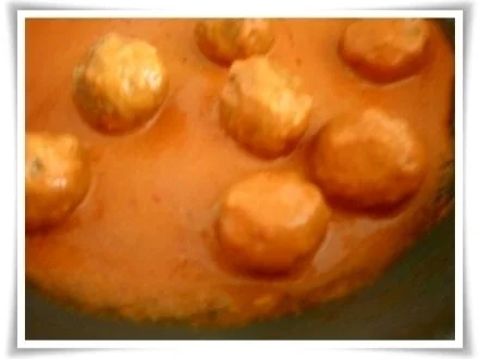 Würzige  Tomatensauce, Bandnudeln mit Köttbullar serviert - Rezept - Bild Nr. 14