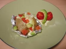 Ofenkartoffel mit Avocado-Chili-Dip - Rezept