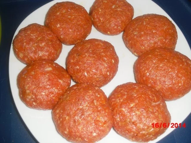 Hackbällchen mit Feta-Füllung - Rezept - Bild Nr. 9