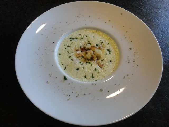 Rezept: feines Zucchini Schaum Süppchen Bild Nr. 2 feines Zucchini Schaum Süppchen - Rezept - Bild Nr. 2