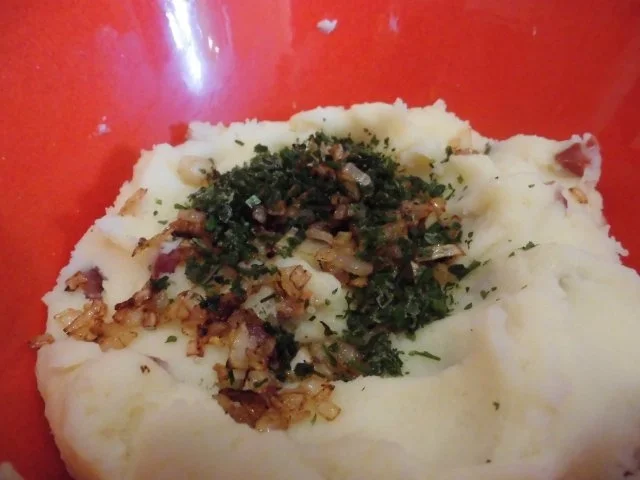 Putenkeule NT mit Kräuter - Speck - Klößen und Pfifferlingen - Rezept - Bild Nr. 6