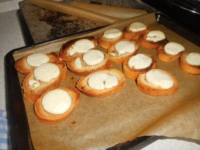 Rezept: Ziegenkäse Honig Toast mit Salat Garniert Bild Nr. 6 Ziegenkäse Honig Toast mit Salat Garniert - Rezept - Bild Nr. 6