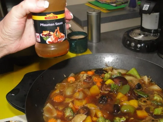 Thailändischen Woken mit Gemüse und Fleisch - Rezept - Bild Nr. 14