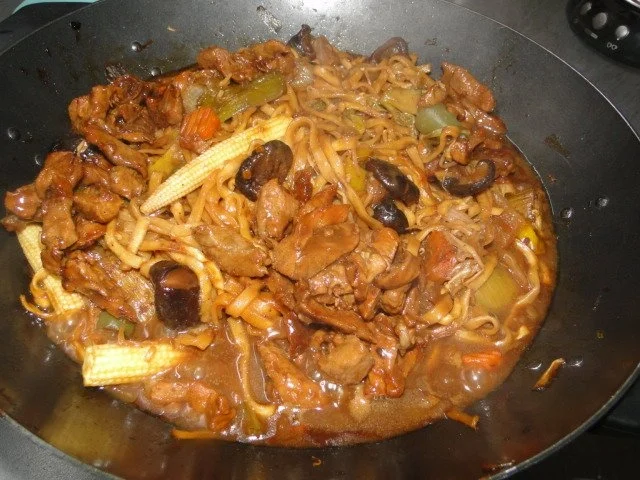 Thailändischen Woken mit Gemüse und Fleisch - Rezept - Bild Nr. 17