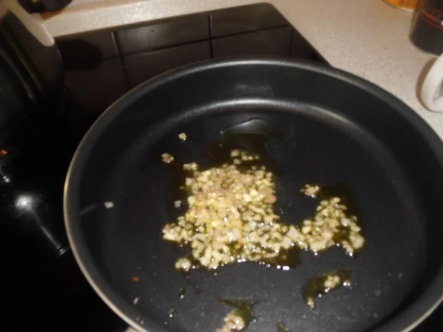 Rezept: Ziegenkäse Ravioli in einer creme mit pestosauce Bild Nr. 3 Ziegenkäse Ravioli in einer creme mit pestosauce - Rezept - Bild Nr. 3