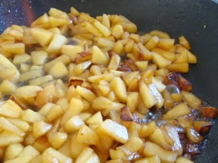 Rezept: gekühlte Cidresuppe aus flambierten, karamelisierten Äpfel Bild Nr. 8 gekühlte Cidresuppe aus flambierten, karamelisierten Äpfel - Rezept - Bild Nr. 8