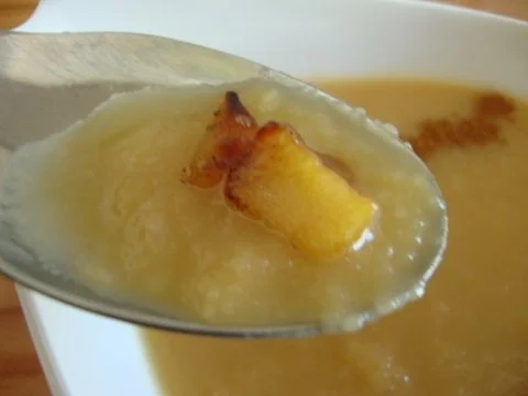 Rezept: gekühlte Cidresuppe aus flambierten, karamelisierten Äpfel Bild Nr. 2 gekühlte Cidresuppe aus flambierten, karamelisierten Äpfel - Rezept - Bild Nr. 2