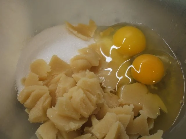 Rezept: Backen: Heidelbeerkuchen mit Marzipanguss Bild Nr. 6 Backen: Heidelbeerkuchen mit Marzipanguss - Rezept - Bild Nr. 6