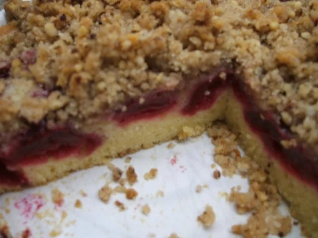 Backen: Kirschplootz mit Streusel - Rezept