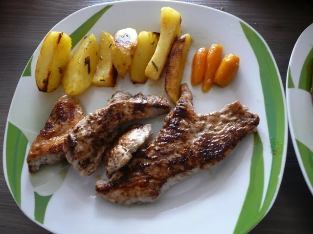 Putenspitzen an Bauernkartoffel und glasiereten Karotten. - Rezept - Bild Nr. 3