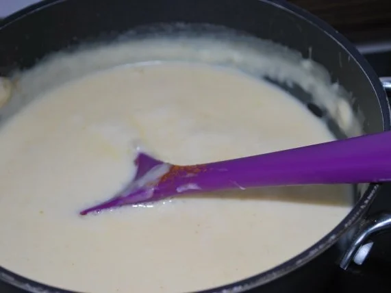 Rezept: Penne mit Käsesauce und italienischen Hackbällchen Bild Nr. 2 Penne mit Käsesauce und italienischen Hackbällchen - Rezept - Bild Nr. 2