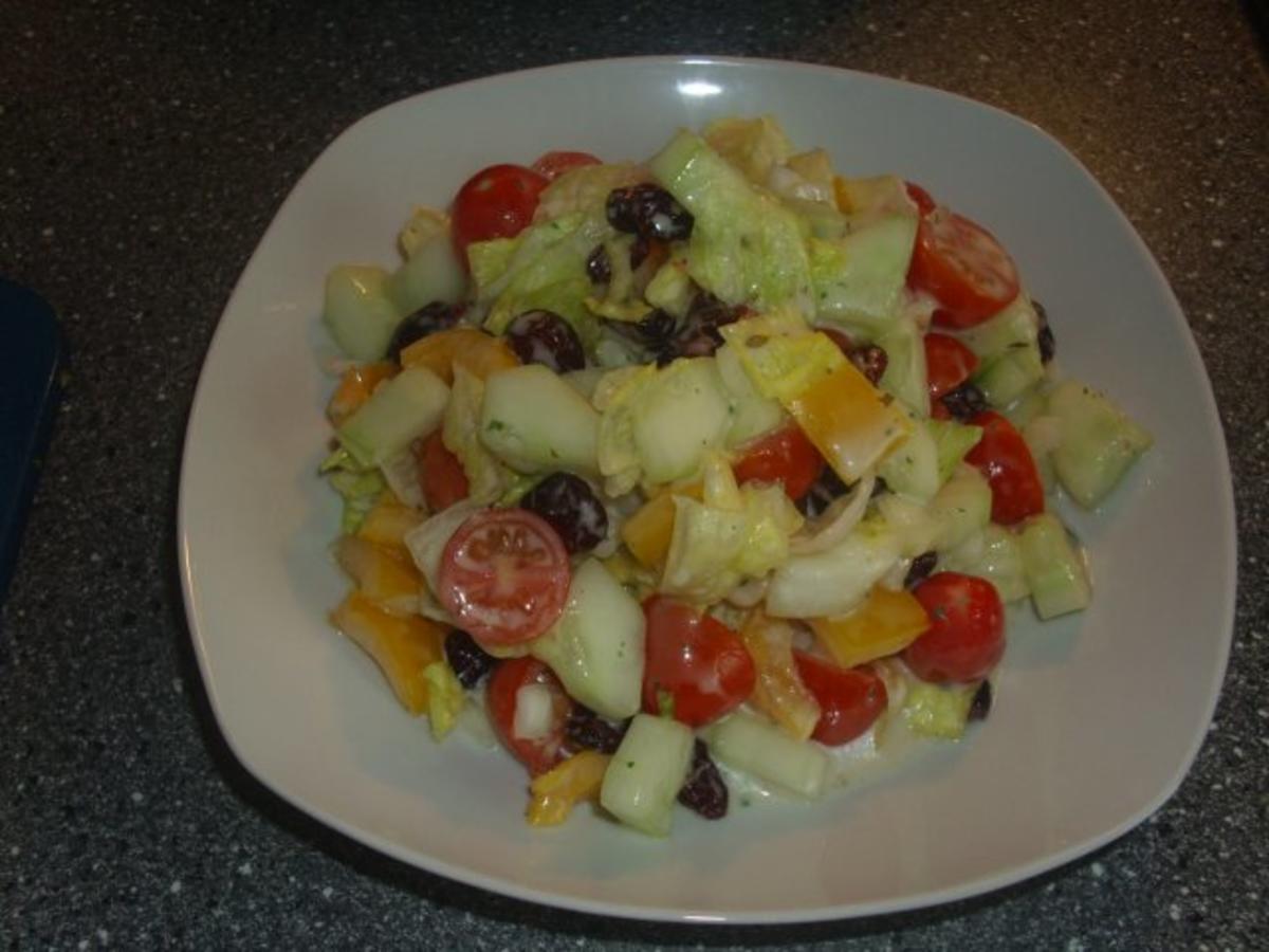 Gemischter Salat mit Cranberrys - Rezept