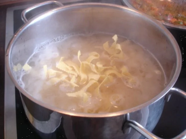 Bandnudeln mit Möhrenblüten-Gemüse-Thunfisch-Sauce - Rezept - Bild Nr. 14