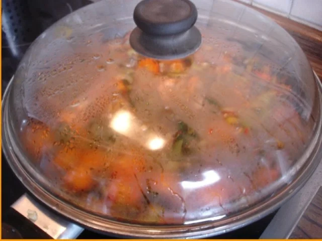 Bandnudeln mit Möhrenblüten-Gemüse-Thunfisch-Sauce - Rezept - Bild Nr. 13