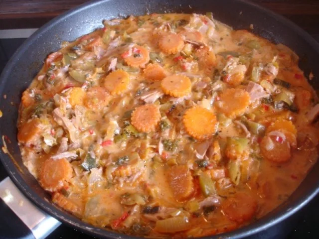 Bandnudeln mit Möhrenblüten-Gemüse-Thunfisch-Sauce - Rezept - Bild Nr. 18