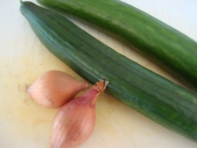 Geeiste Gurkensuppe mit Feuerkrabben - Rezept - Bild Nr. 3