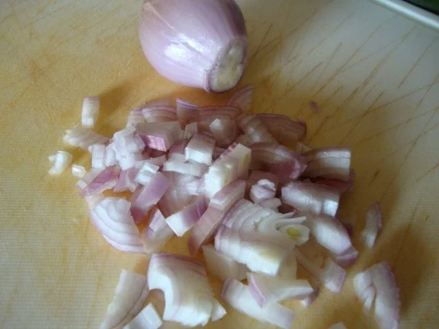 Geeiste Gurkensuppe mit Feuerkrabben - Rezept - Bild Nr. 4