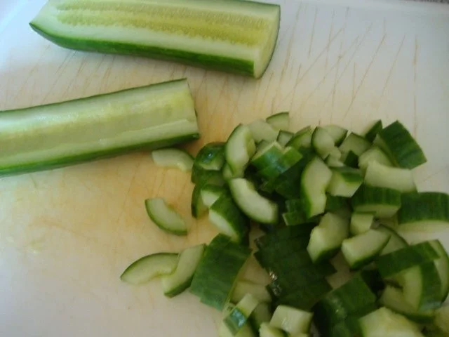 Geeiste Gurkensuppe mit Feuerkrabben - Rezept - Bild Nr. 5