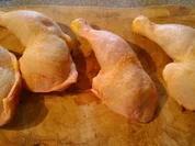 Scharfe Hühnerschenkel mit Dinkelreis - Rezept