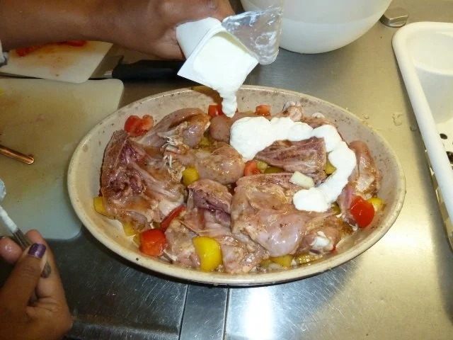 mariniertes Honig-Hähnchen mit Joghurtsoße im Ofen gegart - Rezept - Bild Nr. 7