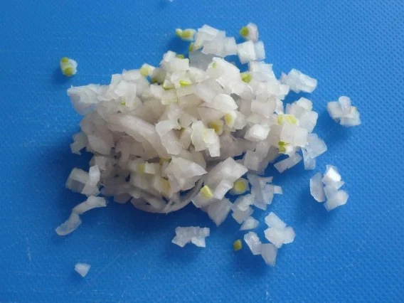 Paprikasalat mit Ziegenkäse - Rezept - Bild Nr. 3