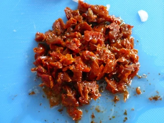 Paprikasalat mit Ziegenkäse - Rezept - Bild Nr. 4