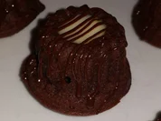 Rezept: Rotwein-Schokoladen-Gugl mit Vanillepudding Rotwein-Schokoladen-Gugl mit Vanillepudding - Rezept