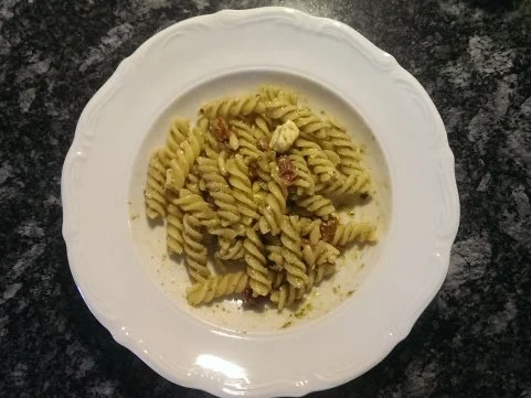 Rezept: Fusilli Pesto Salat Bild Nr. 2 Fusilli Pesto Salat - Rezept - Bild Nr. 2