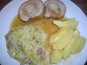 Spanferkelrücken gerollt, an Chinakohlgemüse und Kartoffeln - Rezept - Bild Nr. 4