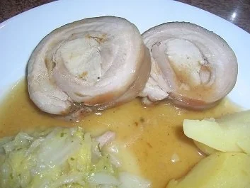 Spanferkelrücken gerollt, an Chinakohlgemüse und Kartoffeln - Rezept - Bild Nr. 6