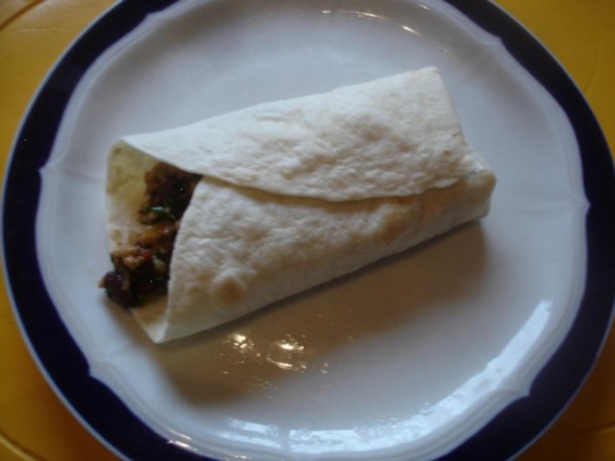 Tortillas mit mexikanischer Füllung à la Papa - Rezept - Bild Nr. 12