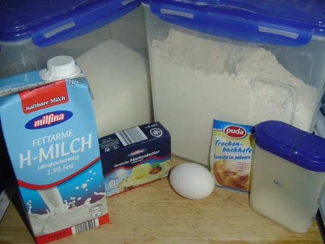 Rezept: Stinknormaler Hefezopf Bild Nr. 2 Stinknormaler Hefezopf - Rezept - Bild Nr. 2