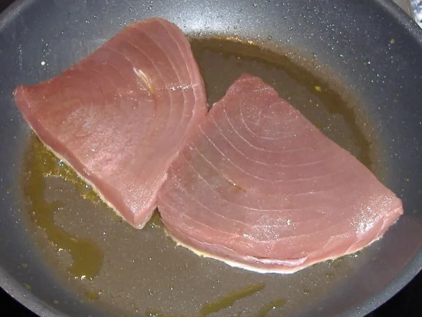 Salade Nicoise mit frischem Thunfischsteak - Rezept - Bild Nr. 4