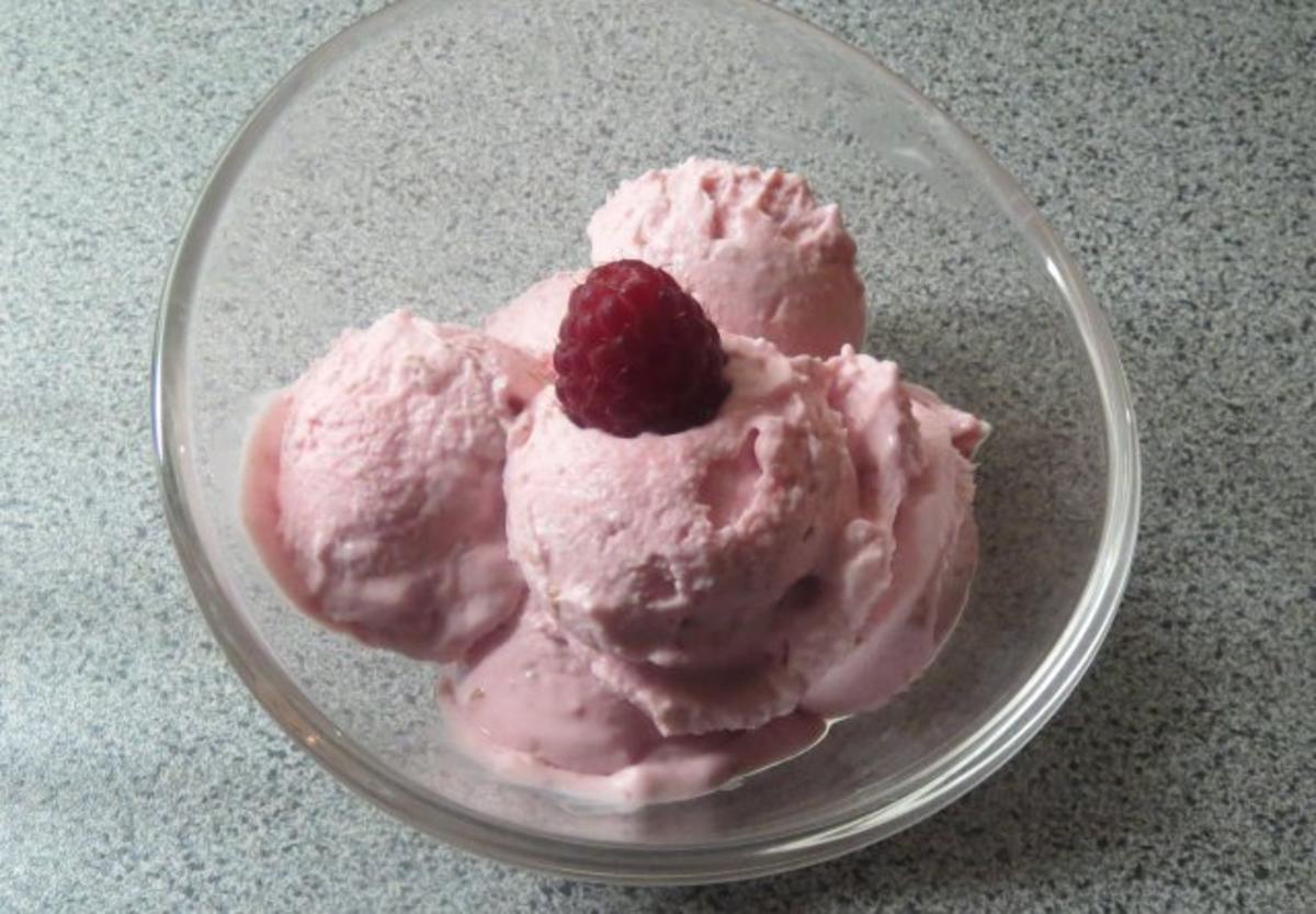 Dessert: Himbeer-Joghurt-Eis - Rezept mit Bild - kochbar.de