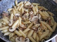 Vegan : Pasta mit gebutterten Champignons - Rezept