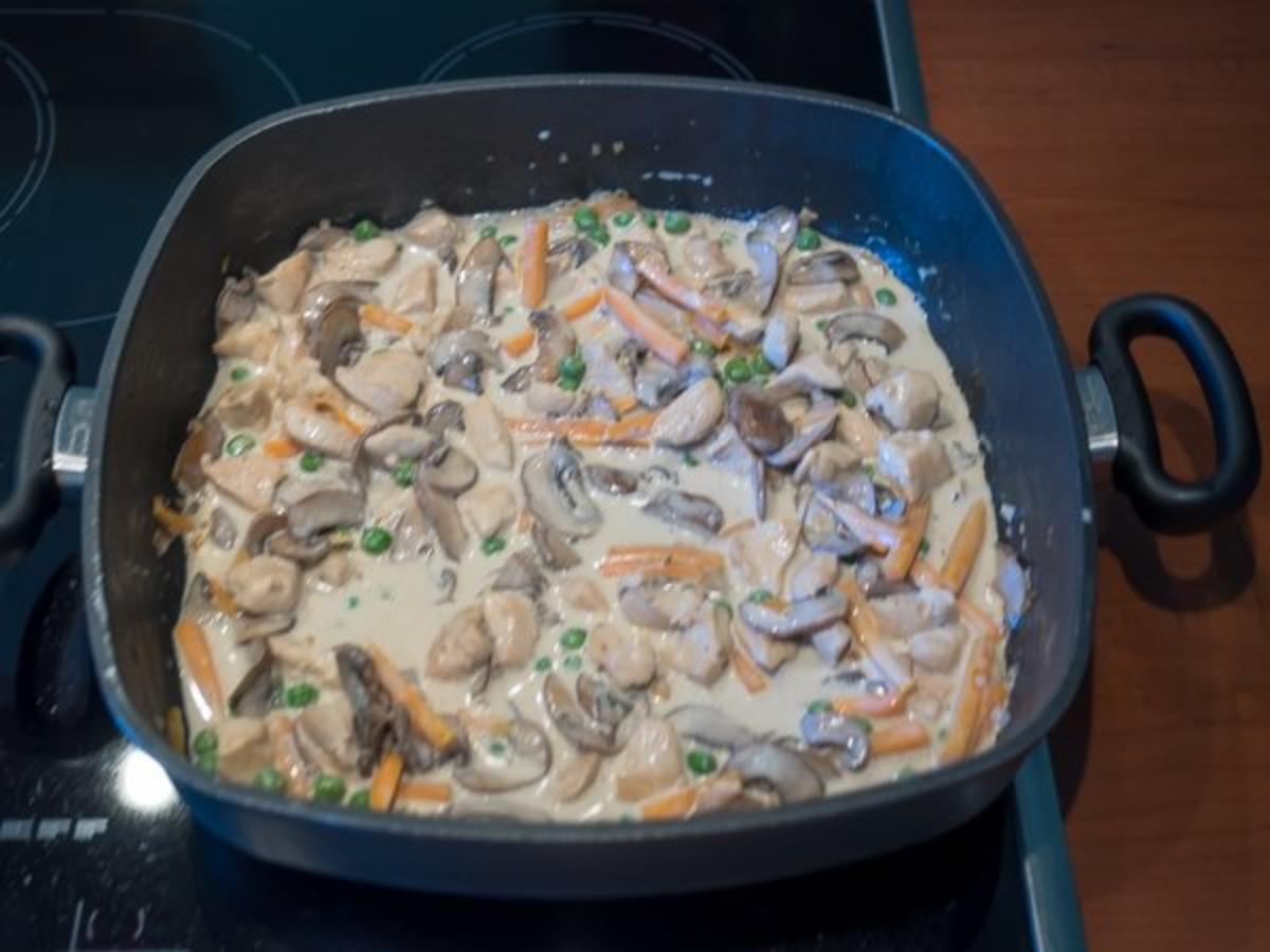 Nudelpfanne mit Hähnchen und Gemüse - Rezept - kochbar.de